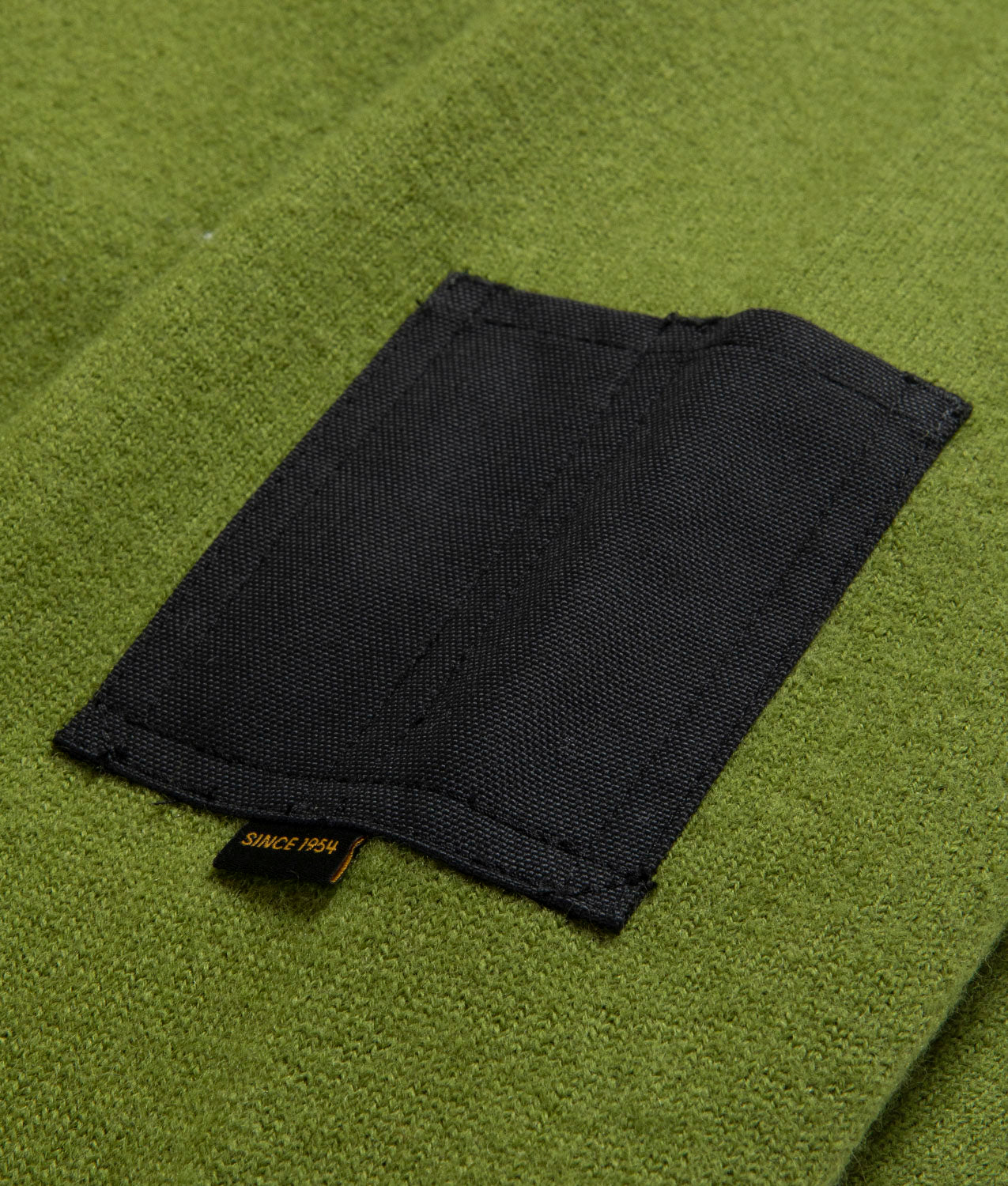 TREK KNITWEAR