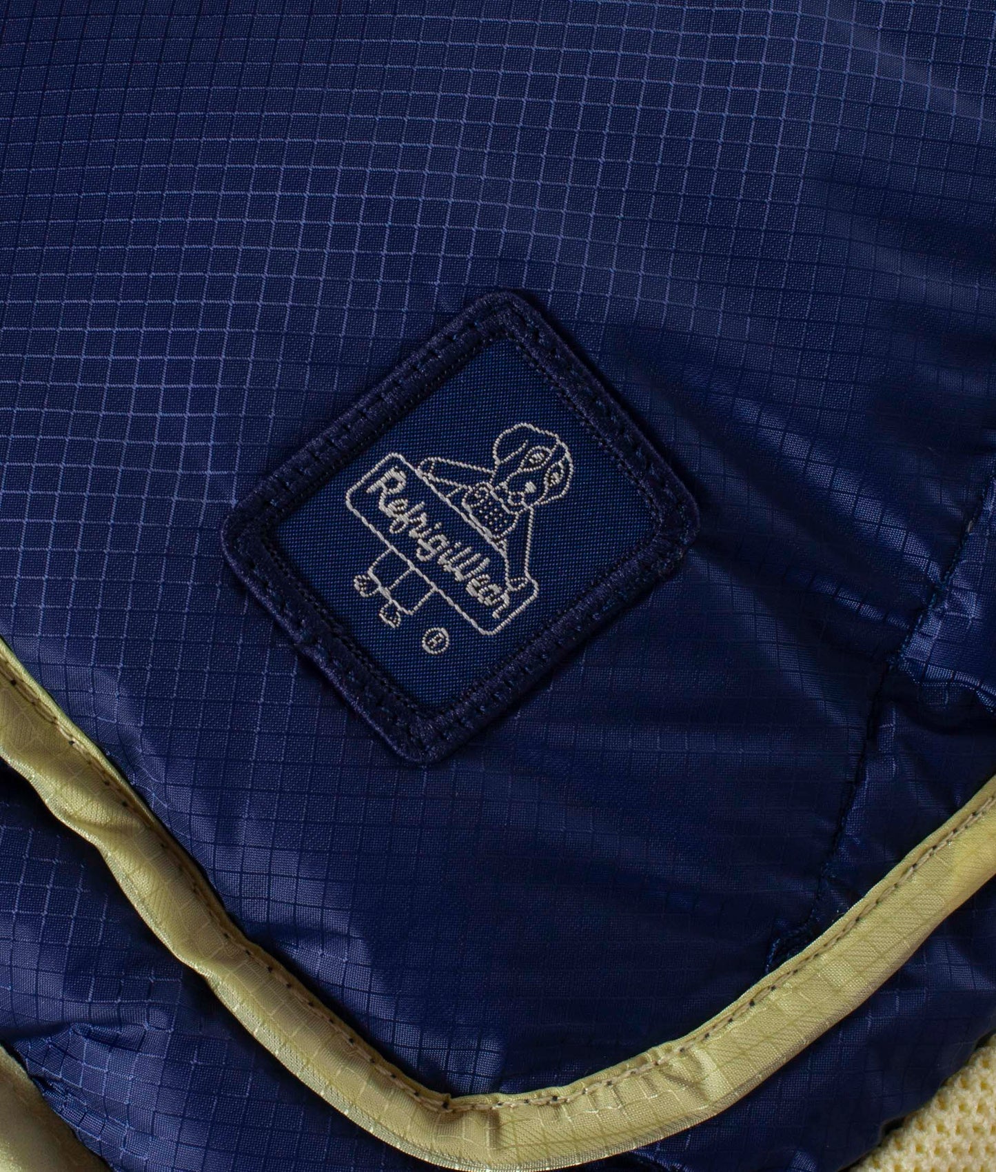 TIPPY VEST