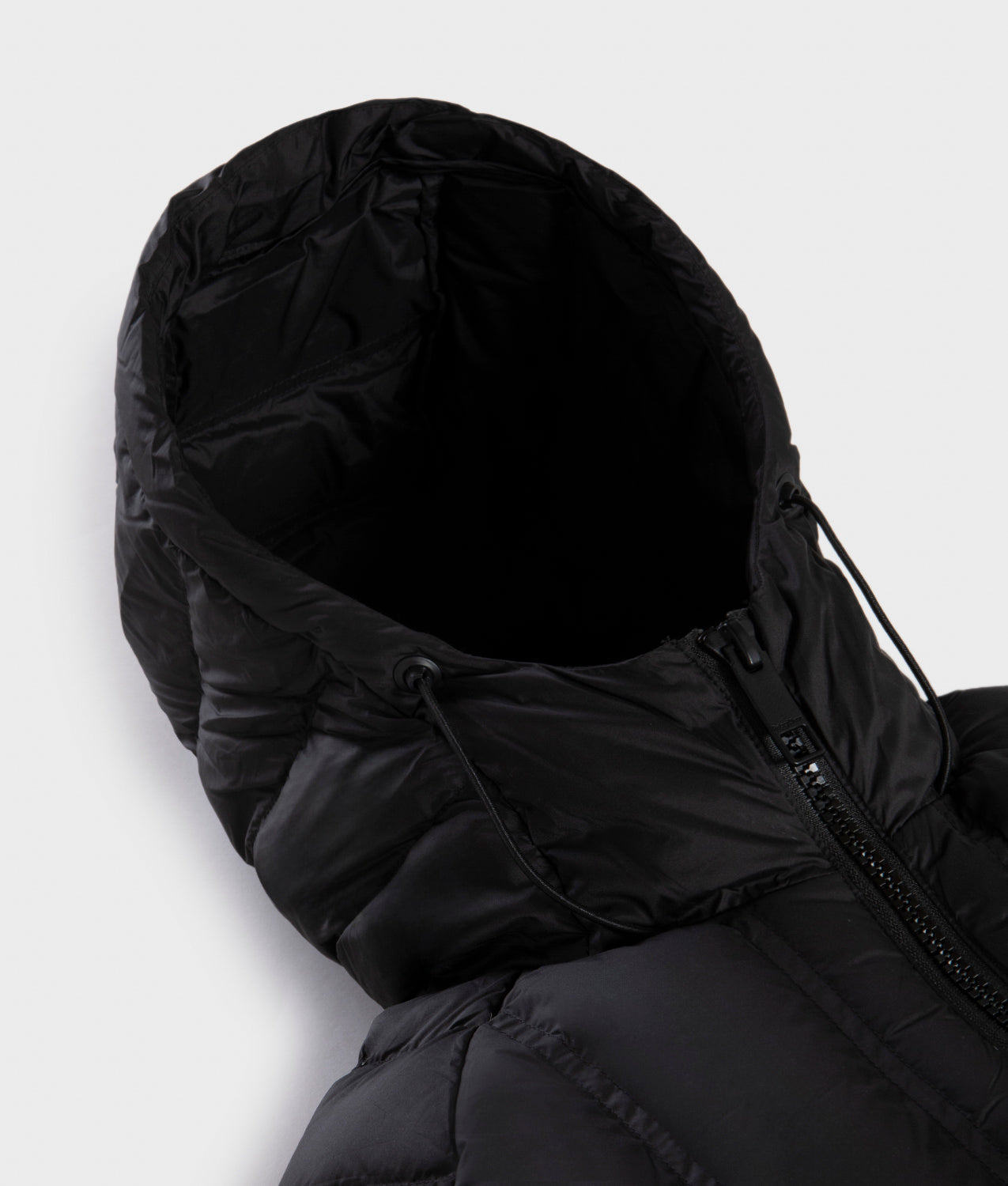 TECH EXPLORER JACKET