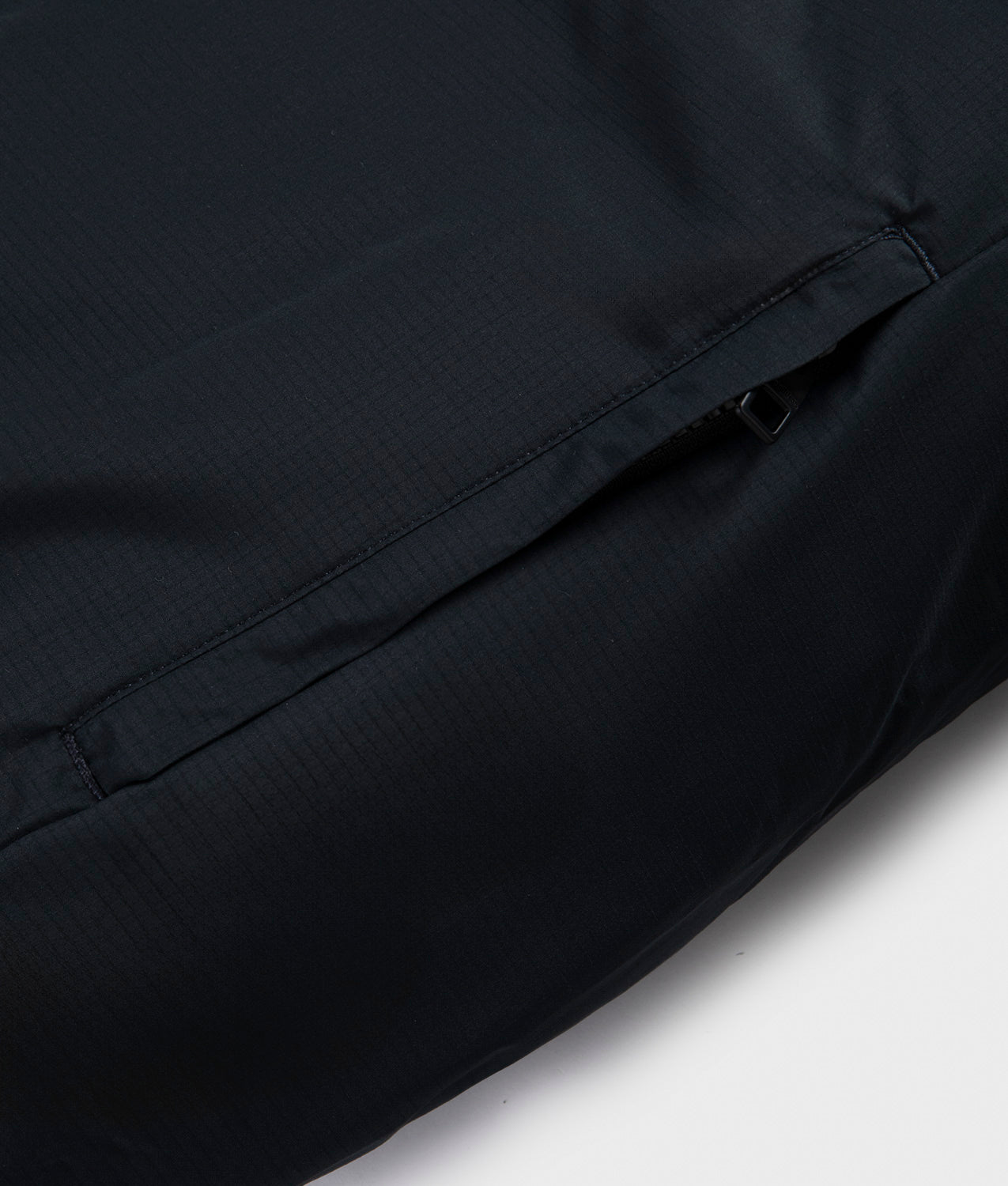 REVERSIBLE FREE JACKET