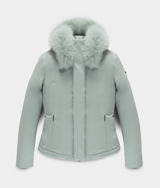 SHORT LADY TECH JACKET GREEN LILY | RefrigiWear
