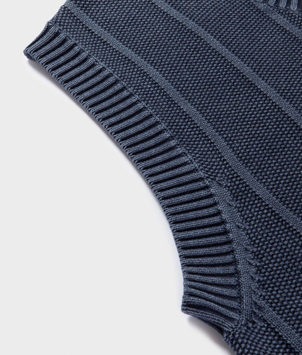 KNITWEAR VERMONT VEST NAVY BLAZER | RefrigiWear