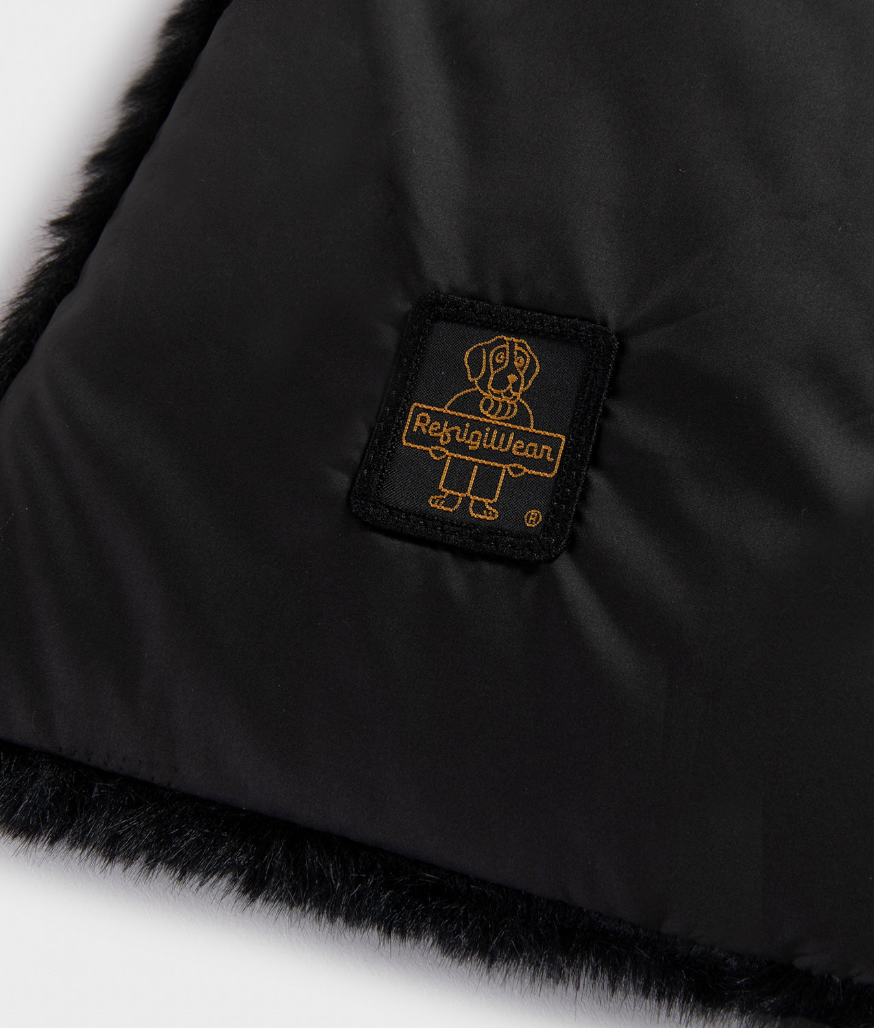 ACCESSORIES CAMEO SCARF BLACK | RefrigiWear
