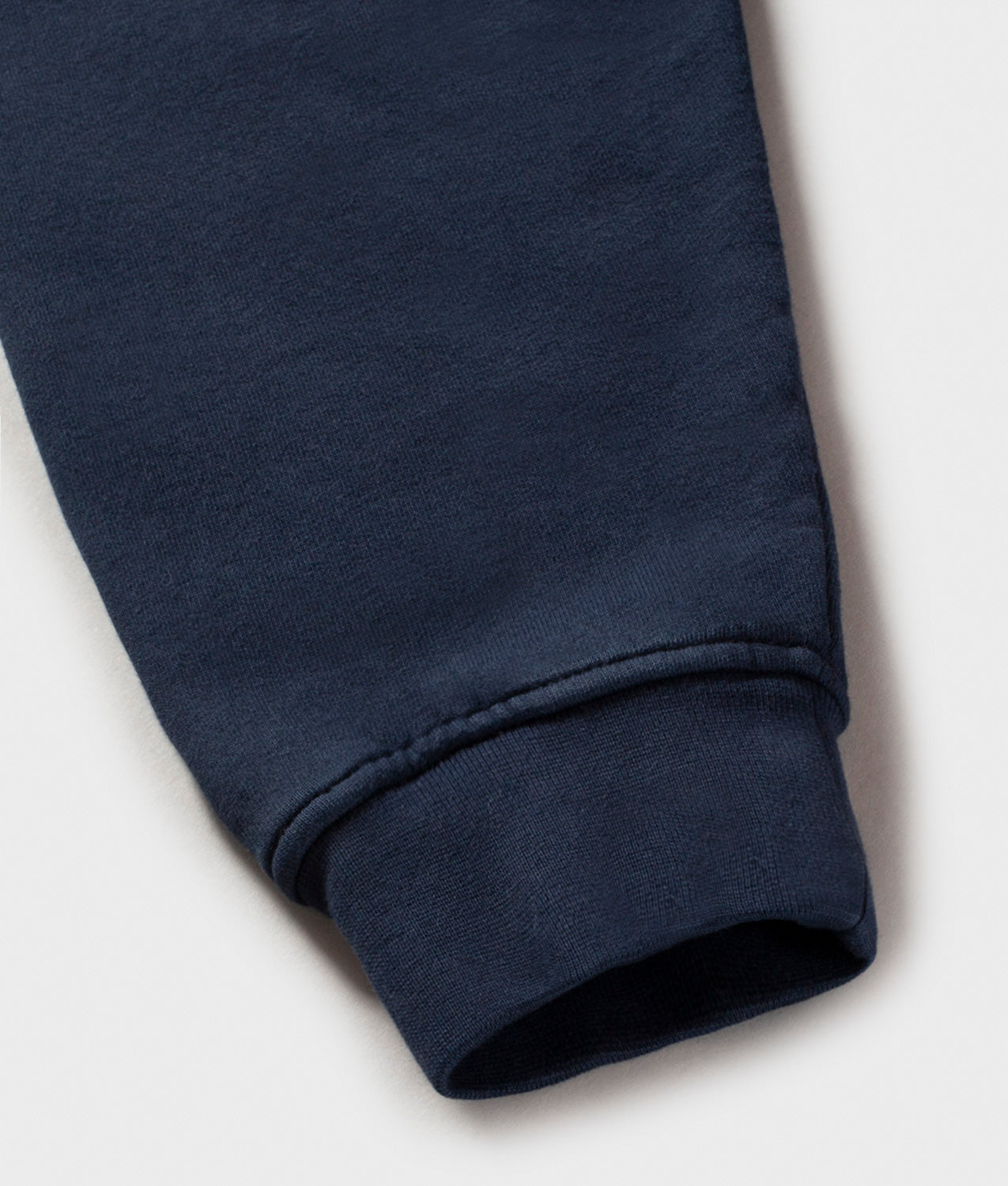 ESCAPE SWEATSHIRT