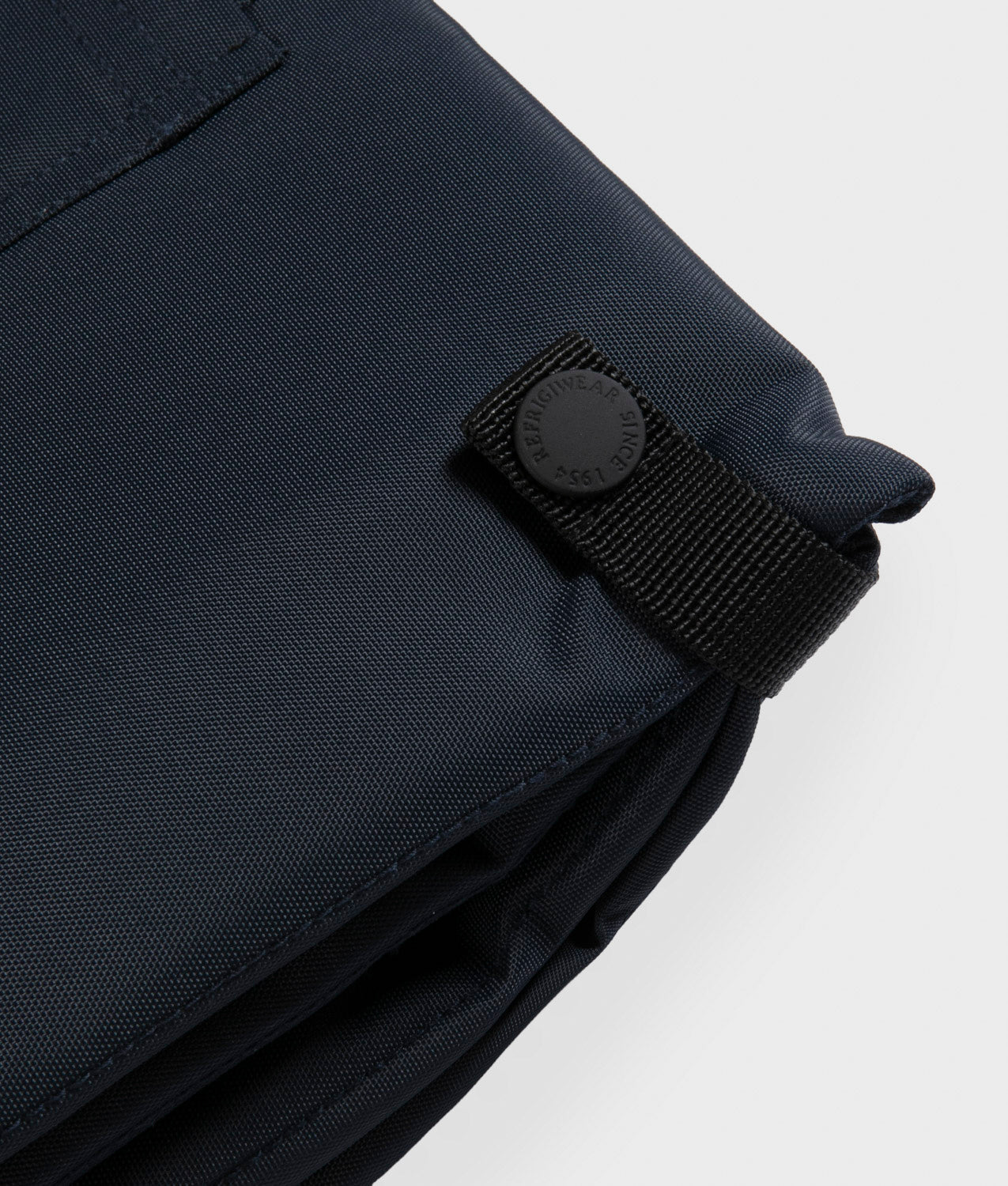 ACCESSORIES CAMP RUG DARK BLUE | RefrigiWear