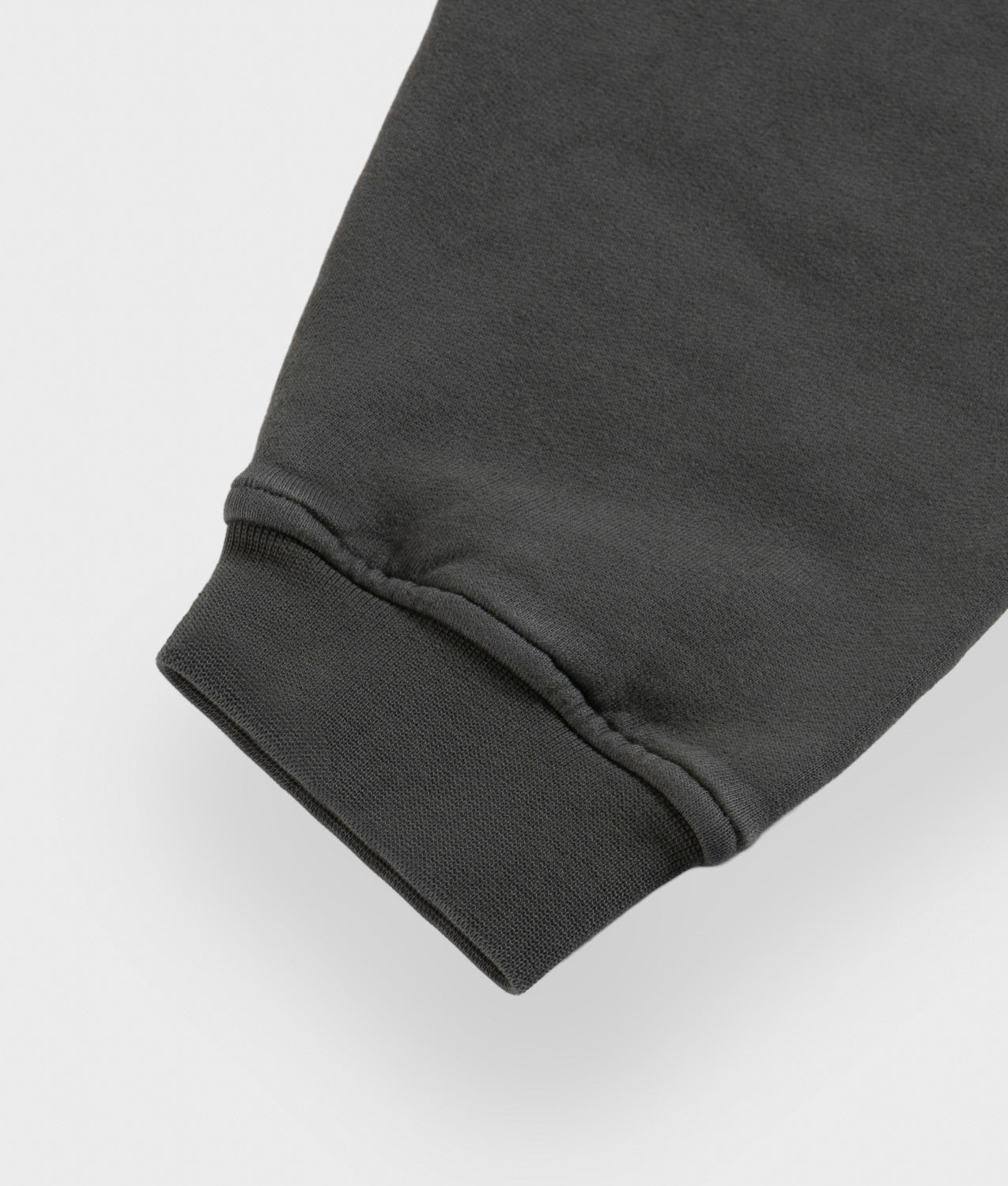 ESCAPE SWEATSHIRT