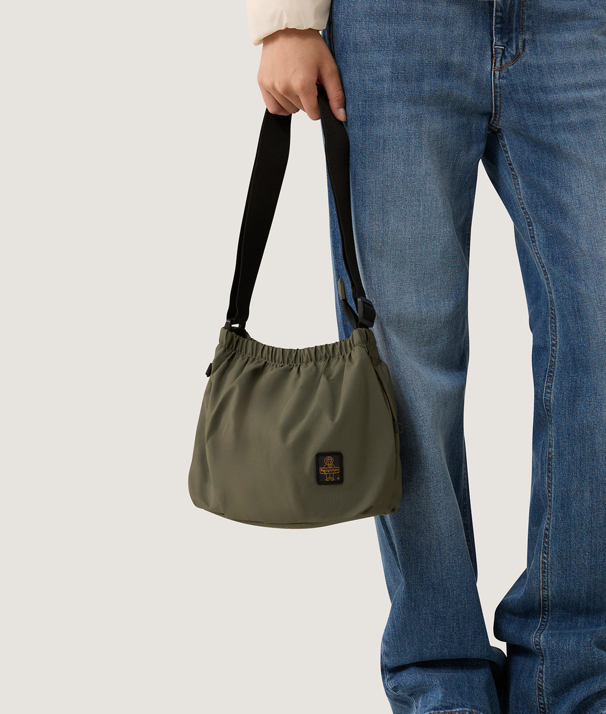 ACCESSORIES RUFFLE SMALL BAG MILITARY GREEN | RefrigiWear