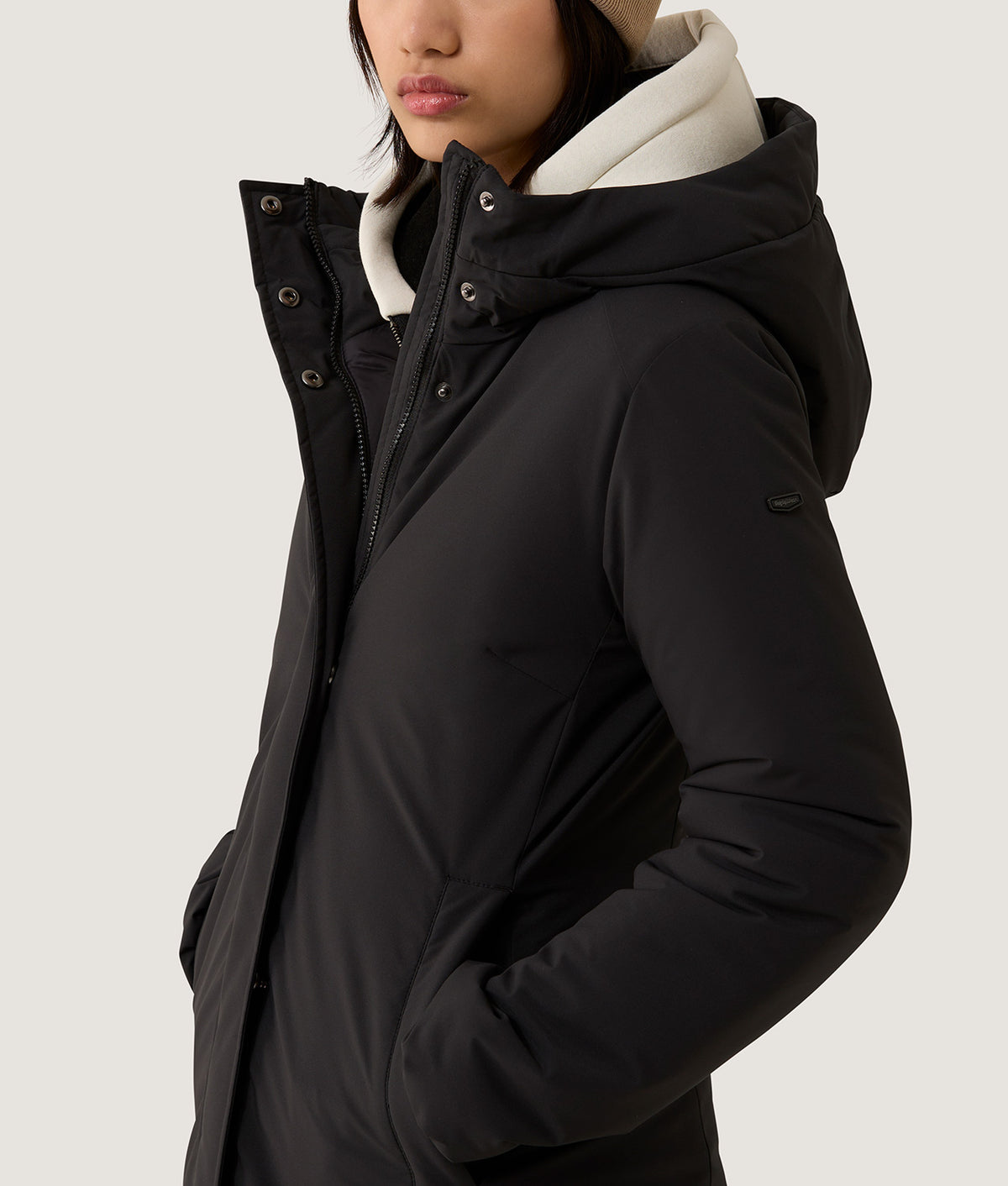 LONG NEBLA TECH JACKET BLACK | RefrigiWear
