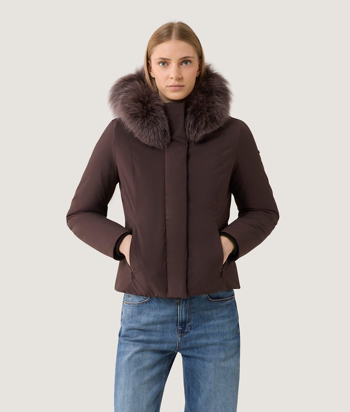SHORT LADY TECH FUR JACKET BLACK COFFEE | RefrigiWear